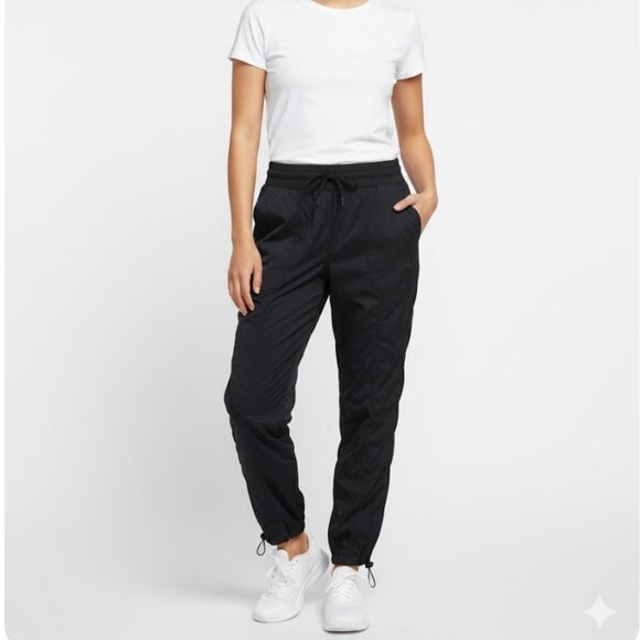 The North Face Women's Black Ruched Cropped Jogger Pants Size XXL/TTG - Picture 1 of 10